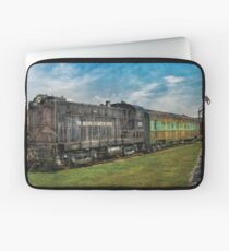 Train - Baldwin Locomotive Works Laptop Sleeve