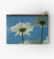 Chrysanthemum in close-up Studio Pouch