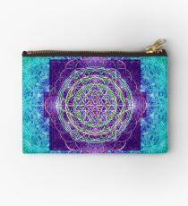 Beyond measure Studio Clutch