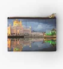 Mosque Sultan Omar Ali Saifuddin in Brunei Studio Pouch