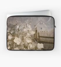 Hydrangea Hill Laptop Sleeve