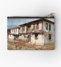 historic house Studio Pouch