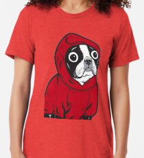 Boston Terrier in einem roten Hoodie Vintage T-Shirt