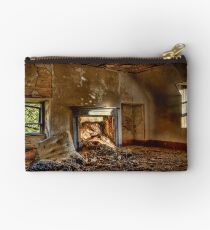 Badenoyn Bedroom Studio Pouch