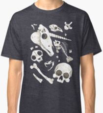 black Skulls and Bones - Wunderkammer Classic T-Shirt
