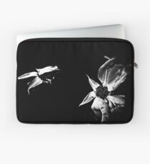 ...And Death Came... Laptop Sleeve