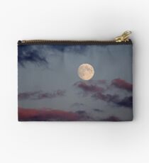 Harvest Moon's Abundance in view . Studio Pouch