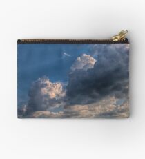Cumulus clouds with rays of sun Studio Pouch