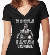Camiseta entallada de cuello en V Arnold Schwarzenegger Arnie Conquer Cita