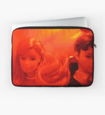 Love is stronger than death 6 Laptop Sleeve