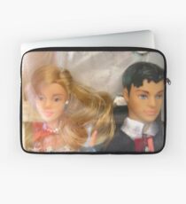 Love is stronger than death 7 Laptop Sleeve