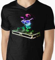 HOUSE CAT (Rainbow DJ Kitty) Men's V-Neck T-Shirt