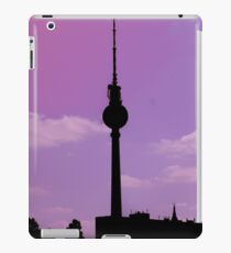 Berlin Skyline iPad-Hülle & Klebefolie