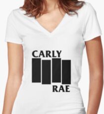 Camiseta entallada de cuello en V Bandera negra de Carly Rae
