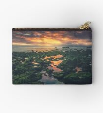 Adraga on the rocks Studio Pouch