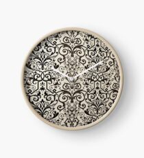 featured lines Clock