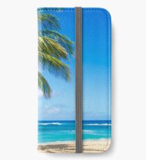Palm trees on the sandy beach in Hawaii iPhone Wallet/Case/Skin
