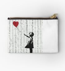 Mädchen mit einem roten Ballon von Banksy, zeitgenössische Street Art Täschchen