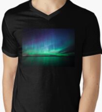 Schöne Nordlichter T-Shirt mit V-Ausschnitt