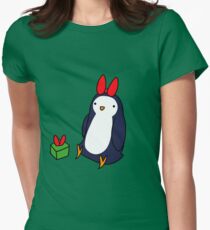 Christmas Gift Penguin Women's Fitted T-Shirt