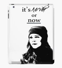 Lorelai Gilmore | It's never or now iPad Case/Skin