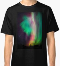 Schöne mehrfarbige Nordlichter in Finnland Classic T-Shirt