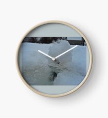 SNOW BOUND LITTLE FROG Clock