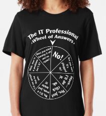 Camiseta ajustada La rueda profesional de respuestas de TI.
