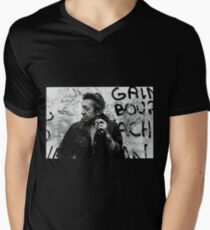 Serge Gainsbourg graffitti Men's V-Neck T-Shirt