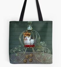 I CAN BE THE PURRFECT QUEEN OR THE QUEEN OF DENIAL>FELINE>CAT PICTURE Tote Bag