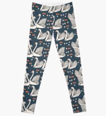 Origami Schwäne von Andrea Lauren Leggings