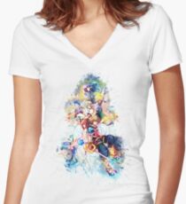Camiseta entallada de cuello en V Familia de los Corazones del Reino
