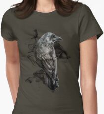 Vogel-Rabenrealismus Zeichnung der Krähen-gotischen Skizze Tätowierung Tailliertes T-Shirt für Frauen