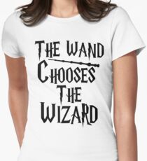 The wand chooses the wizard Women's Fitted T-Shirt