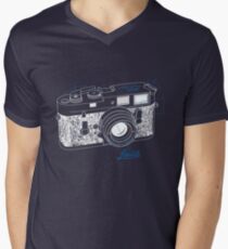 Leica T-Shirt mit V-Ausschnitt