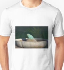 FROG IN A POND Unisex T-Shirt