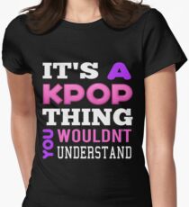 Ein KPOP THING - SCHWARZ Tailliertes T-Shirt für Frauen