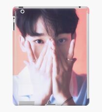Vinilo o funda para iPad Peekaboo Chen