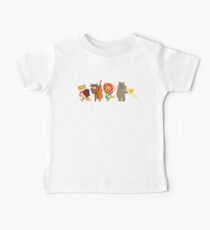 Camiseta para bebés Cuatro divertidos animales jugando en una banda