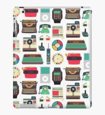 RETRO TECHNOLOGY 2.0 iPad Case/Skin