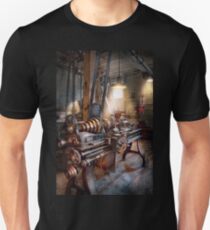 Machinist - Fire Department Lathe Unisex T-Shirt
