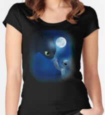 Wie man den Drachen des Stiches trainiert Tailliertes Rundhals-Shirt