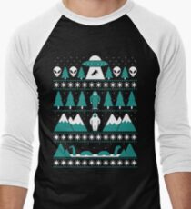 Paranormal Christmas Sweater Men's Baseball ¾ T-Shirt