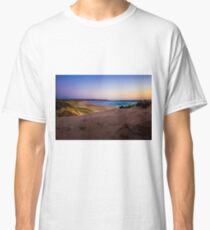 Sand dunes at Gunnamatta Surf Beach, Mornington Peninsula, Victoria, Australia Classic T-Shirt