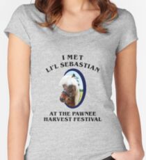 Met li'l sebastian at pawnee harvest festival Women's Fitted Scoop T-Shirt
