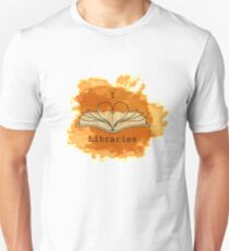 I Love Libraries (rust) Unisex T-Shirt