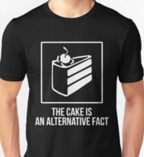 Der Kuchen ist eine alternative Tatsache - Weiß Slim Fit T-Shirt