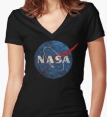 Camiseta entallada de cuello en V Emblema vintage de la NASA