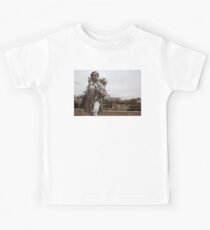 I'm walkin' here! Kids Tee
