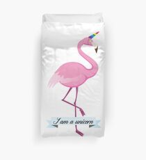 un flamant rose déguisé en licorne Duvet Cover